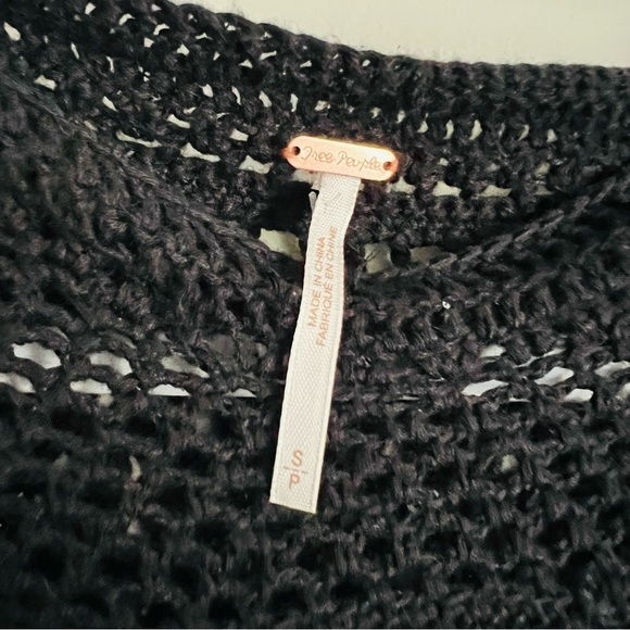 2/25 FREE PEOPLE Women's ROSALIND' Black CROCHET MINI DRESS Cover up Gypsy - Picture 4 of 5